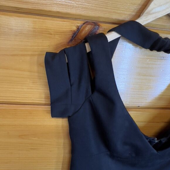 Muse for Boston Proper Sz 8 Black Cold Shoulder Short Sleeve Sheath Dress - Picture 2 of 5